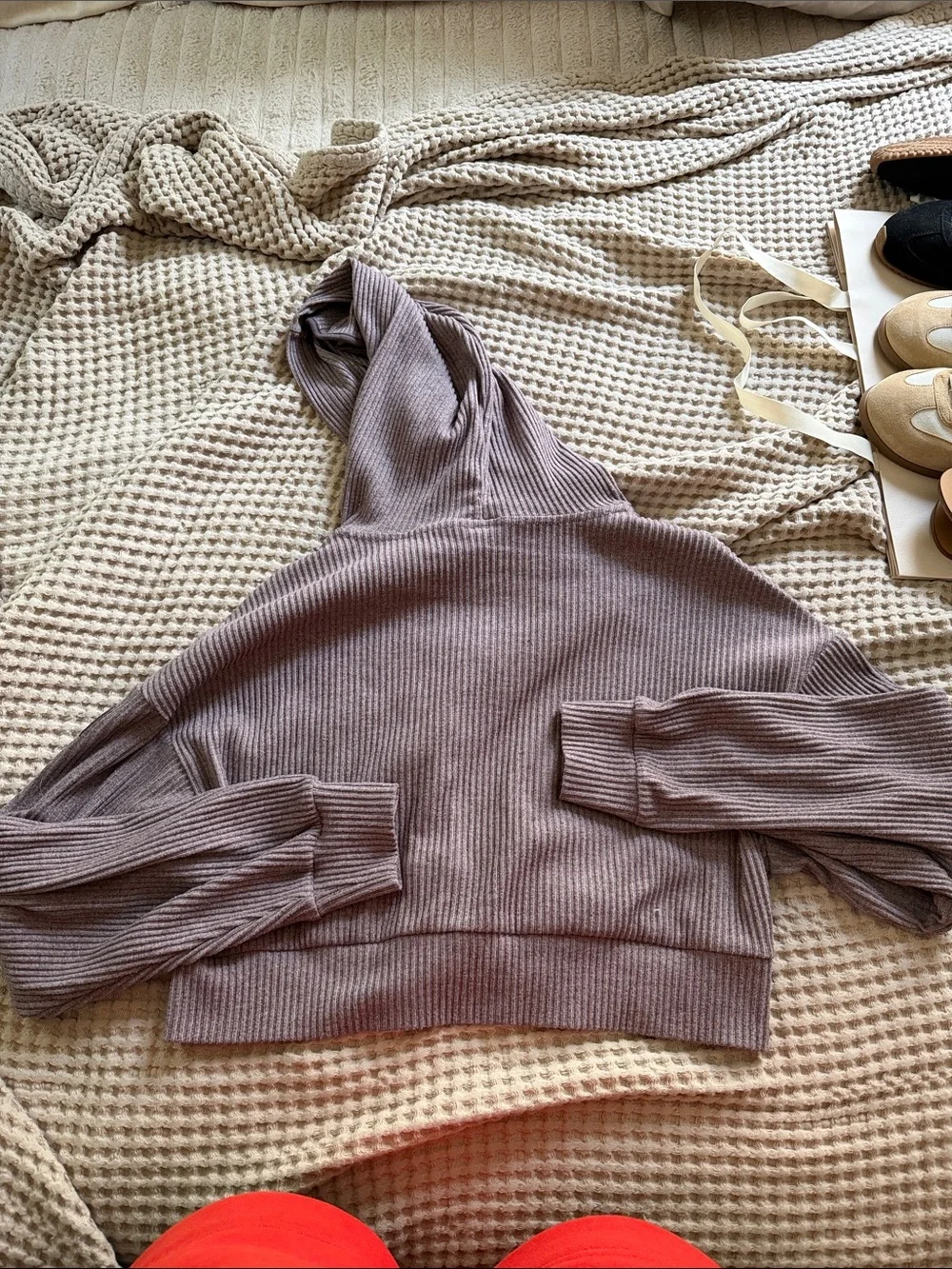 ALO Yoga soft ribbed